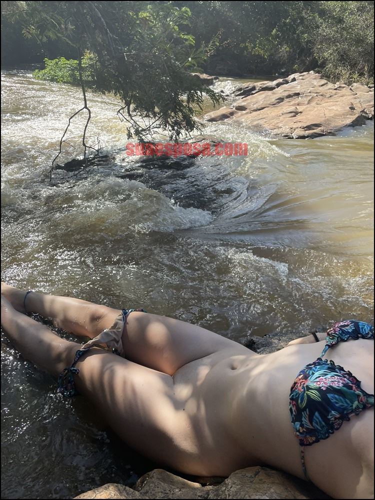 Branquinha-fotos-amadoras-peladas-na-cachoeira-4 